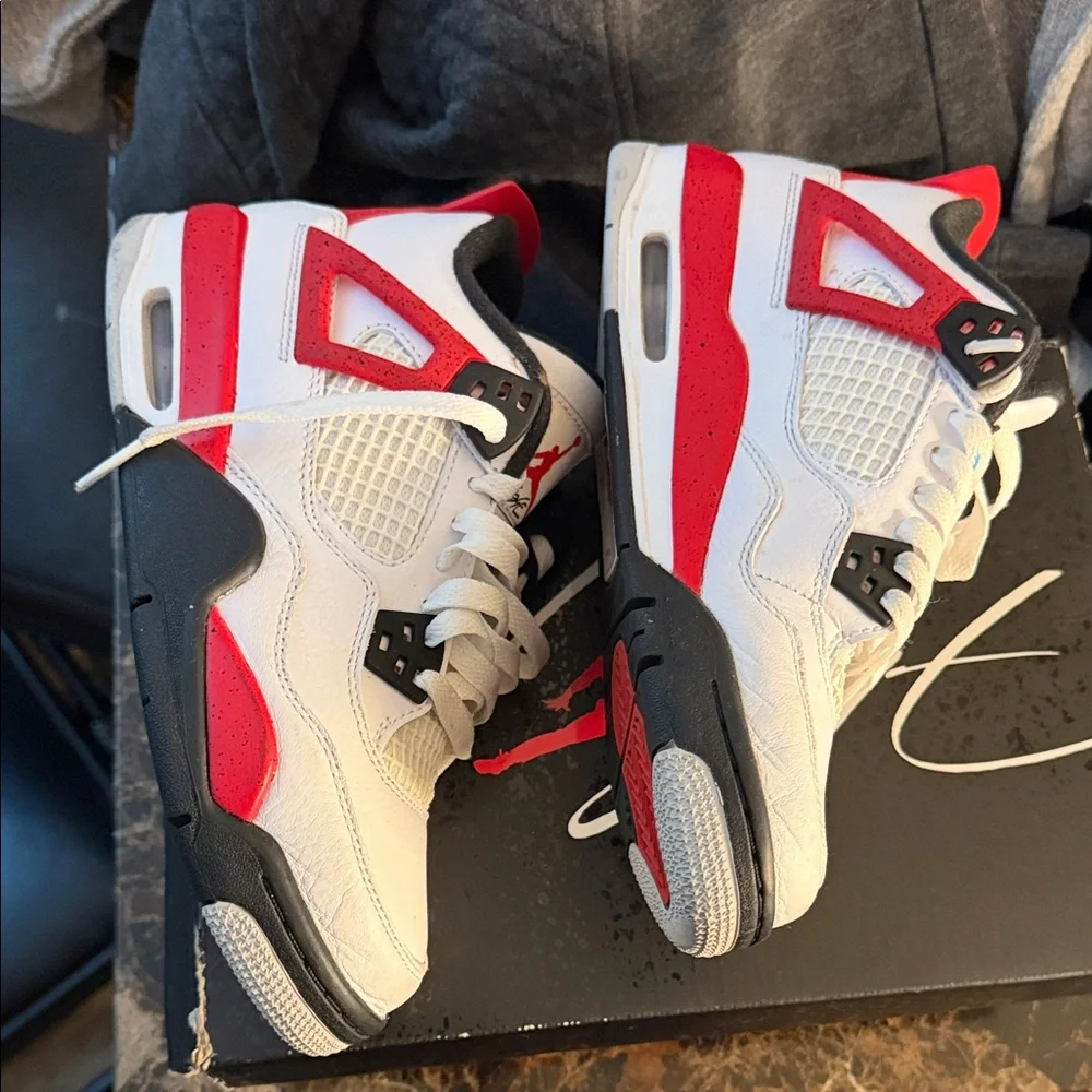 Jordan Women's Sneakers in White, Red, and Black - Picture 5 of 7